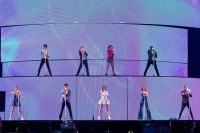 /album/fenykepgaleria/violetta-live-2-jpg/